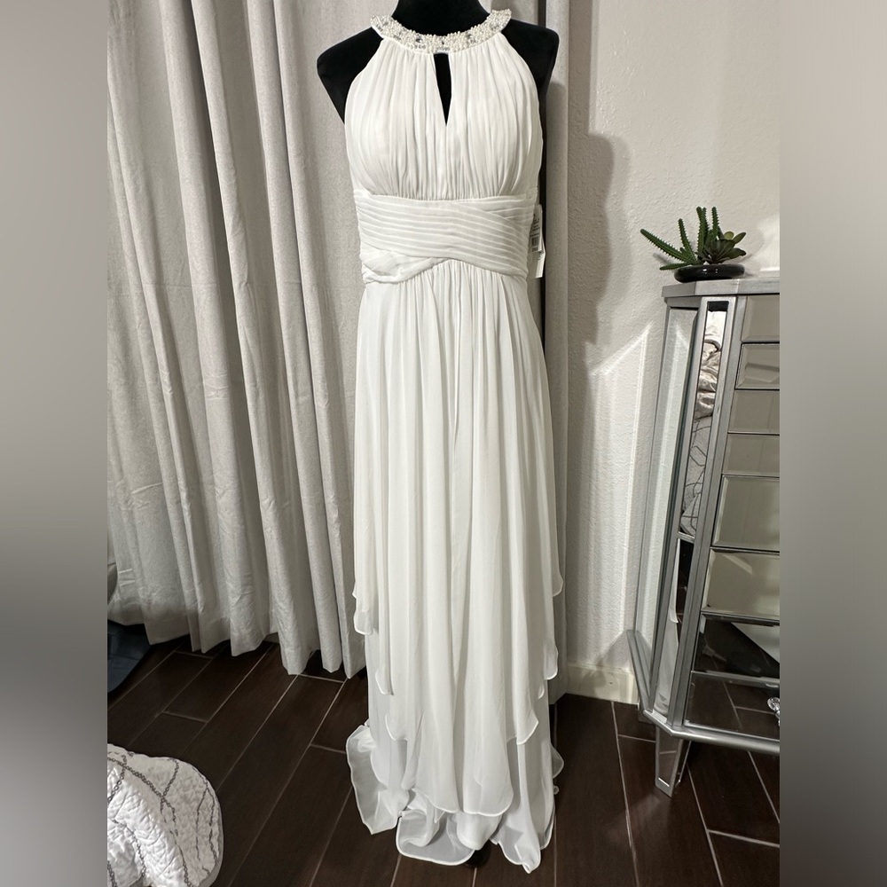 NWT David’s Bridal dress-soft white- size 10- long keyhole w/ beaded neck-